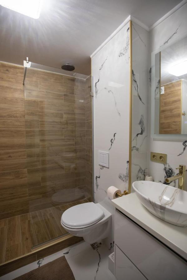 Apartament Gold Târgu Ocna Exterior foto